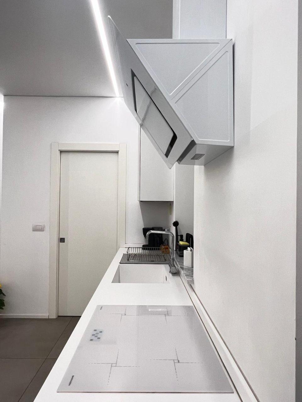 White Roma - Elegant And Comfortable Турин Экстерьер фото